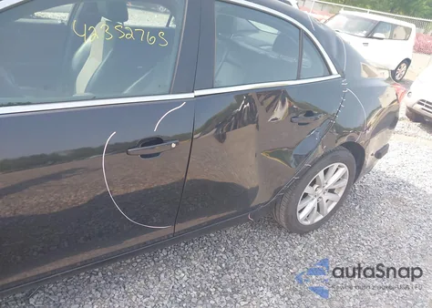 2015 Chevrolet Malibu 2Lt из США, поврежденный, VIN 1G11D5SL8FF102092